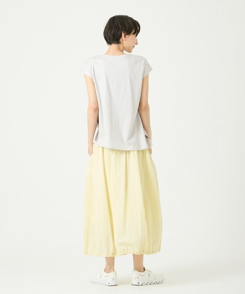I.T.'S international(イッツインターナショナル)の「スムースコットンアシンメトリーカットソー(Tシャツ/カットソー・レディース・イエロー/オレンジ/ブルー/グレー/チャコールグレー・フリー)」の10枚目の写真