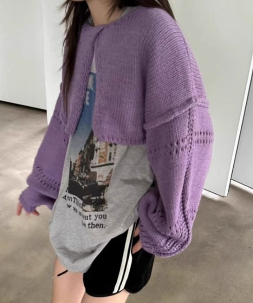 ROOPTOKYO(ループトウキョウ)の「フロントスリットルーズショートニットセーター(ニット/セーター・レディース・アイボリー/パープル/カーキ/ブラック・FREE)」の11枚目の写真