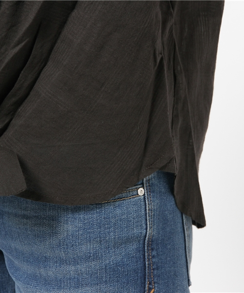 LBC(エルビーシー)の「コットンドビー裾リボンブラウス(シャツ/ブラウス・レディース・ダークグレー/マスタード・MEDIUM/LARGE)」の3枚目の写真