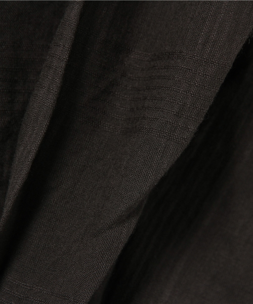 LBC(エルビーシー)の「コットンドビー裾リボンブラウス(シャツ/ブラウス・レディース・ダークグレー/マスタード・MEDIUM/LARGE)」の5枚目の写真