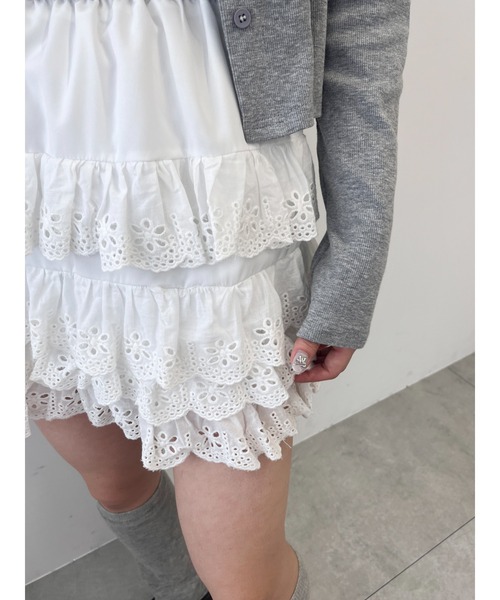 WC(ダブル シー)の「コットンレースティアードミニスカート(スカート・レディース・ホワイト・FREE)」の11枚目の写真
