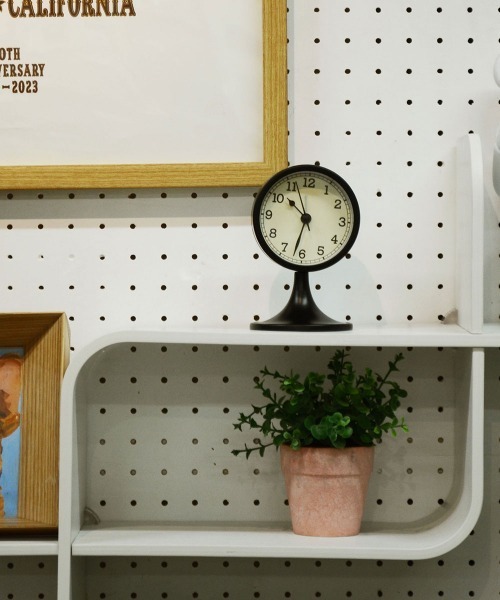 entre square（アントレスクエアー）の「bcl/コンパクト アラームクロック 置時計 アナログ 目覚まし（置時計・レディース・ブラック/レッド・ONE SIZE）」の7枚目の写真