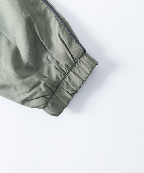 NYLAUS（ナイラス）の「裏トリコット サイドライン/サイドパイピング スタンドカラー ウィンドブレーカー（ナイロンジャケット・メンズ・グレー系2/カーキ系2/ブラック系2/ベージュ系1/カーキ系1/ベージュ系2/グレー系1/ブラック系1・LL/L/M）」の11枚目の写真