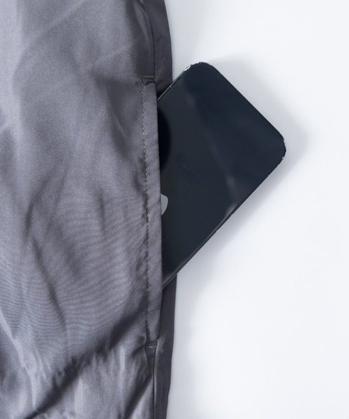 NYLAUS（ナイラス）の「裏トリコット サイドライン/サイドパイピング スタンドカラー ウィンドブレーカー（ナイロンジャケット・メンズ・グレー系2/カーキ系2/ブラック系2/ベージュ系1/カーキ系1/ベージュ系2/グレー系1/ブラック系1・LL/L/M）」の20枚目の写真