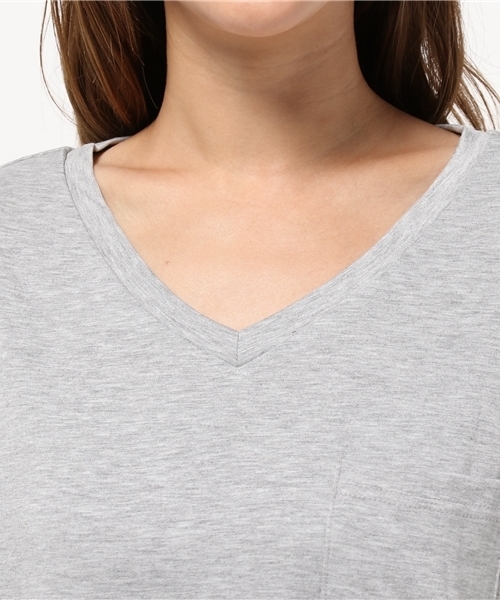 VENCEEXCHANGE（ヴァンスエクスチェンジ）の「ポケ付き無地VネックT（Tシャツ/カットソー・レディース・ホワイト/グレー/ブラック/オリーブ/ライトブラウン・MEDIUM）」の14枚目の写真
