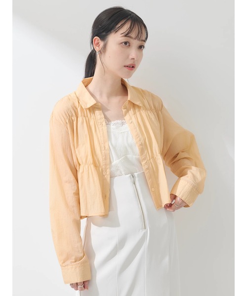 earth music&ecology(アースミュージックアンドエコロジー)の「シャーリングシャツ(シャツ/ブラウス・レディース・アイボリー/グレイッシュベージュ/コーラル・FREE)」の15枚目の写真