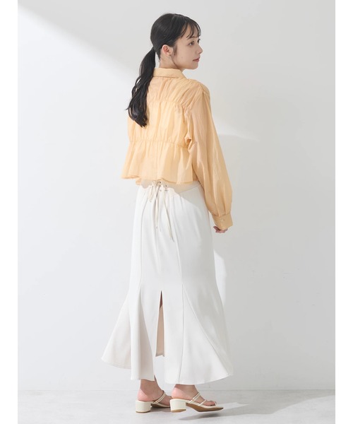 earth music&ecology(アースミュージックアンドエコロジー)の「シャーリングシャツ(シャツ/ブラウス・レディース・アイボリー/グレイッシュベージュ/コーラル・FREE)」の18枚目の写真