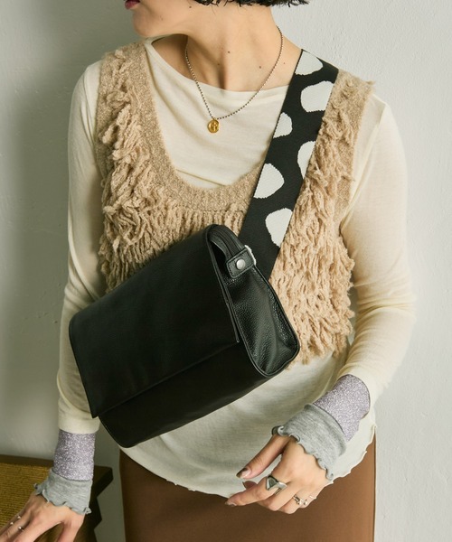 ear PAPILLONNER 本革　ワイドテープショルダーバッグ/ボディバッグ 本革/470g》ワイドテープショルダーバッグ/ボディバッグ