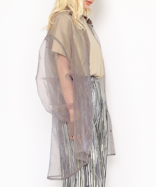 PUNYUS（プニュズ）の「スリーブロゴ刺繍Ｔシャツ（Tシャツ/カットソー・レディース・ベージュ/スミクロ/ホワイト・4/3/2/1）」の5枚目の写真