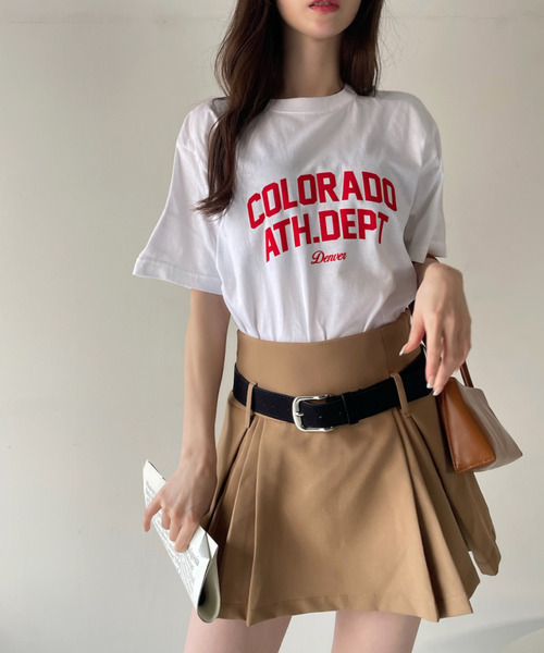 Ada.(エイダ)の「アソート フロントロゴ Tシャツ(Tシャツ/カットソー・レディース・ブラウン/ホワイト×レッド/ホワイト×グリーン/ホワイト×ブルー/ネイビー/チャコール/ブラック/ホワイト・FREE)」の3枚目の写真