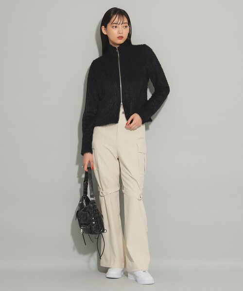 Ray BEAMS（レイビームス）の「シャギー ハイネック ジップ カーディガン（カーディガン/ボレロ・レディース・ブラック/ブラウン・ONE SIZE）」の17枚目の写真