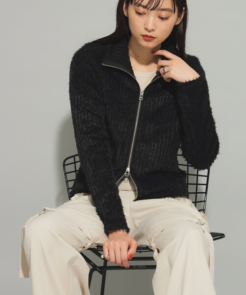 Ray BEAMS（レイビームス）の「シャギー ハイネック ジップ カーディガン（カーディガン/ボレロ・レディース・ブラック/ブラウン・ONE SIZE）」の12枚目の写真