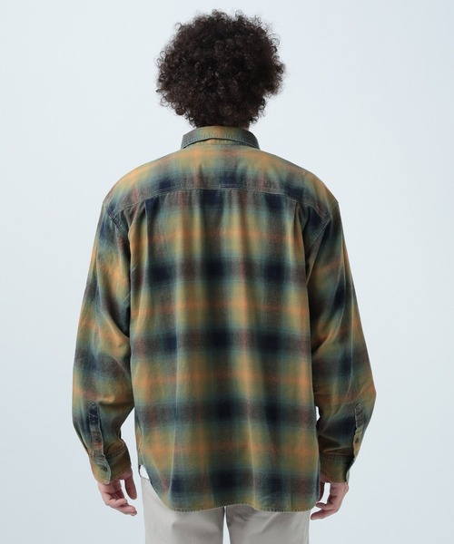 BAYFLOW（ベイフロー）の「インディゴソフトチェックシャツ（シャツ/ブラウス・メンズ・オレンジ/ブラック/ブルー・MEDIUM/LARGE）」の6枚目の写真