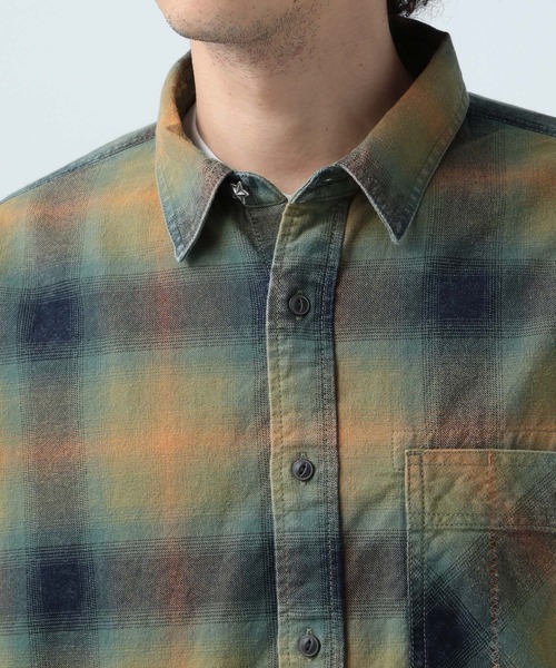 BAYFLOW（ベイフロー）の「インディゴソフトチェックシャツ（シャツ/ブラウス・メンズ・オレンジ/ブラック/ブルー・MEDIUM/LARGE）」の4枚目の写真