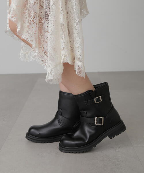 FREE'S MART(フリーズマート)の「◆エンジニアブーツ(ブーツ・レディース・ベージュ/ブラック・MEDIUM/SMALL)」の4枚目の写真