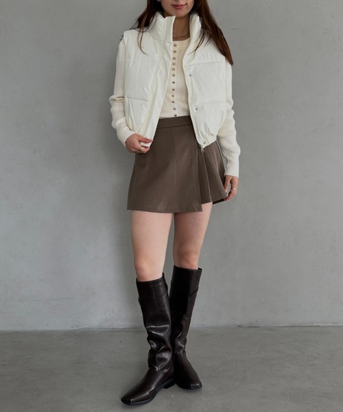 MYMOOD.（マイムード）の「PUクロップド中綿ベスト（ダウンベスト・レディース・ブラウン/ブラック/アイボリー・FREE）」の10枚目の写真