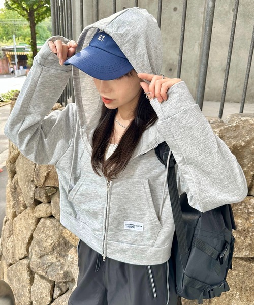 SHEPP(シープ)の「ネーム付き ショートジップアップパーカー(パーカー・レディース・グレー/アイボリー/ブラック/ピンク・F)」の20枚目の写真
