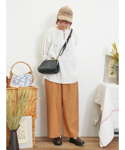 Samansa Mos2(サマンサ モスモス)の「◎フリルチュニックブラウス(シャツ/ブラウス・レディース・ブラック/オフホワイト/ブルー/マスタード・F)」の5枚目の写真