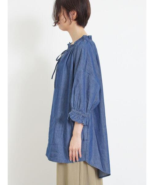 Samansa Mos2(サマンサ モスモス)の「◎フリルチュニックブラウス(シャツ/ブラウス・レディース・ブラック/オフホワイト/ブルー/マスタード・F)」の15枚目の写真