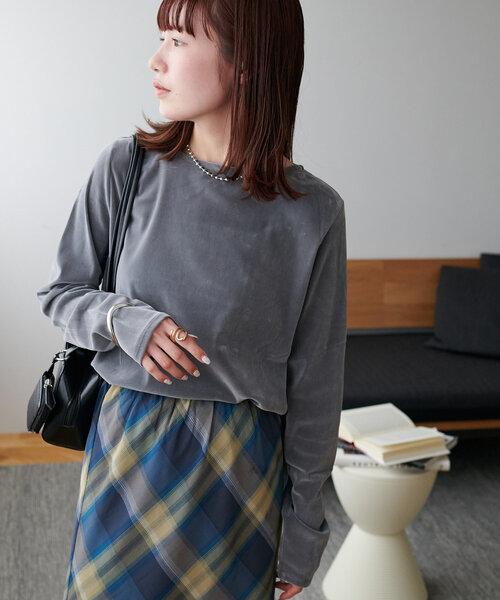 DISCOAT(ディスコート)の「【リピーター続出!】フロッキーメッシュロングスリーブ《WEB限定カラーあり》(Tシャツ/カットソー・レディース・アイボリー/グレー/ピンク/ミント/ライトグレー/ベージュ/レモンイエロー/ベビーピンク/チャコールグレー/パープル/ブラウン・FREE)」の12枚目の写真