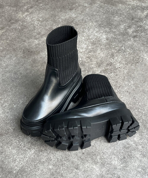 CPCM（シーピーシーエム）の「厚底ニットカジュアルブーツ（ブーツ・レディース・アイボリー/ブラック・LARGE/MEDIUM/SMALL）」の9枚目の写真