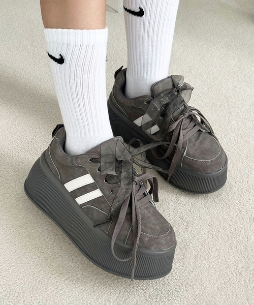 【セール】プラットフォームリボンカスタムスニーカー(スニーカー)|one after another NICE CLAUP(ワンアフターアナザーナイスクラップ) 【セール】プラットフォームリボンカスタムスニーカー(スニーカー)|one after another NICE CLAUP(ワンアフターアナザーナイスクラップ)