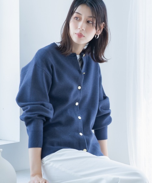 slattgir(スラットジール)の「高身長 スウェットライク クルーネックニットカーディガン(トールサイズ)(カーディガン/ボレロ・レディース・モカ/ブラック/パープル系/杢グレー/オートミール/ネイビー/レッド・3L/LL/L/M)」の1枚目の写真