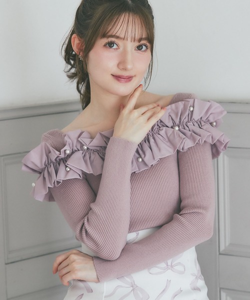 tocco closet(トッコ クローゼット)の「パール付きフリル切り替えリブニットプルオーバー(ニット/セーター・レディース・オフホワイト/ブラック/ピンク・M)」の15枚目の写真