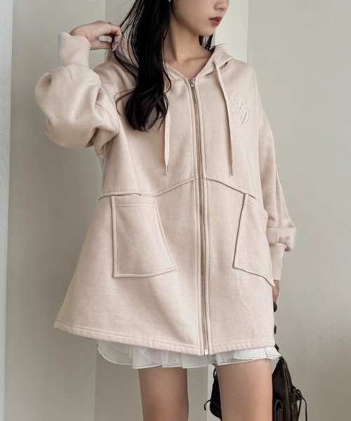 one after another NICE CLAUP（ワンアフターアナザーナイスクラップ）の「ビッグシルエットジップパーカー（パーカー・レディース・オフホワイト/モカ/ベージュ/オートミール/チャコールグレー・FREE）」の4枚目の写真