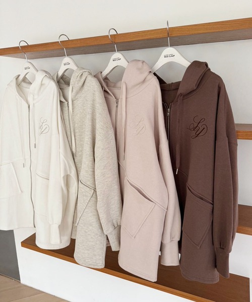 one after another NICE CLAUP（ワンアフターアナザーナイスクラップ）の「ビッグシルエットジップパーカー（パーカー・レディース・オフホワイト/モカ/ベージュ/オートミール/チャコールグレー・FREE）」の16枚目の写真