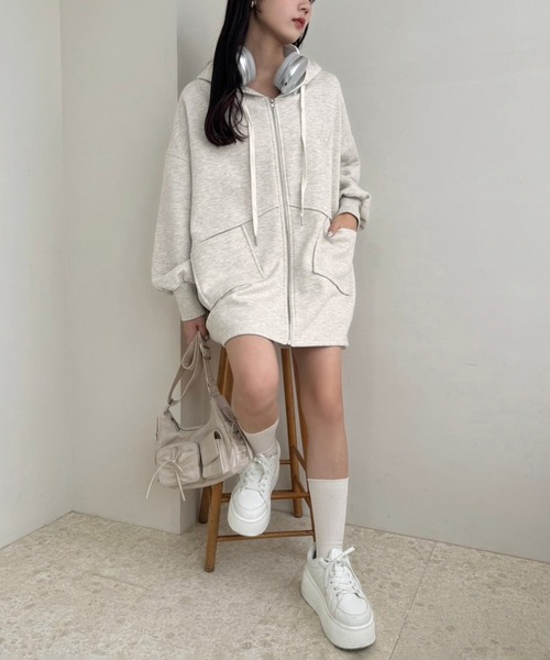 one after another NICE CLAUP（ワンアフターアナザーナイスクラップ）の「ビッグシルエットジップパーカー（パーカー・レディース・オフホワイト/モカ/ベージュ/オートミール/チャコールグレー・FREE）」の21枚目の写真