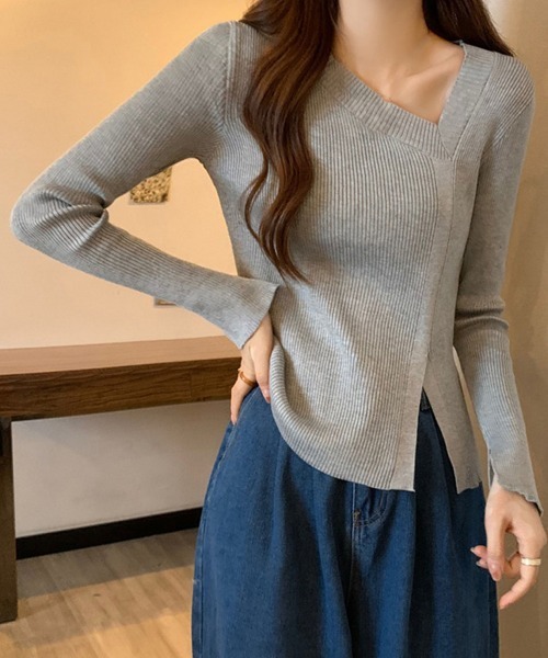 Miniministore(ミニミニストア)の「リブニットトップス フロントスリット(ニット/セーター・レディース・グレー/ブラック/ベージュ/ホワイト・FREE)」の3枚目の写真