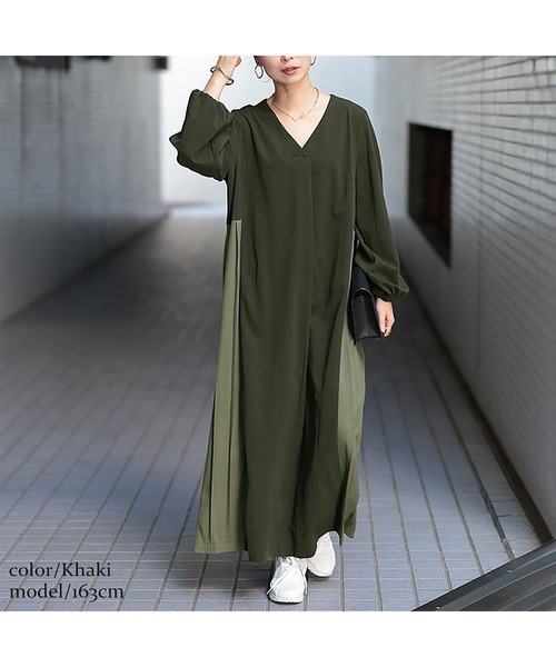GOLDJAPAN（ゴールドジャパン）の「サイドプリーツ切り替えVネックワンピース【大きいサイズ対応】（ワンピース・レディース・ブラック/カーキ・LL/3L/4L/5L）」の12枚目の写真