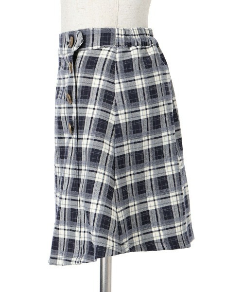 F i.n.t（フィント）の「【セットアップ対応】エンブレム釦ラップ風チェックミニスカート/fint（スカート・レディース・ネイビー×ホワイト/ベージュ×ブラック・FREE）」の12枚目の写真