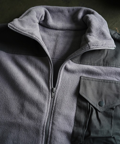 MILITARY(ミリタリー)の「【MILITARY PRODUCTS / ミリタリープロダクツ】CANADA TYPE IECS FLEECE JACKET フリースジャケット(ミリタリージャケット・メンズ・ブラック/オリーブ/グレー・MEDIUM/LARGE/X-LARGE)」の2枚目の写真