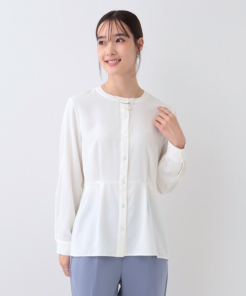 SHOO・LA・RUE（シューラルー）の「【S-3L】さらり軽やか インせず決まる ペプラムブラウス（シャツ/ブラウス・レディース・オフホワイト/ライトグレー・01/02/04/03/05）」の16枚目の写真