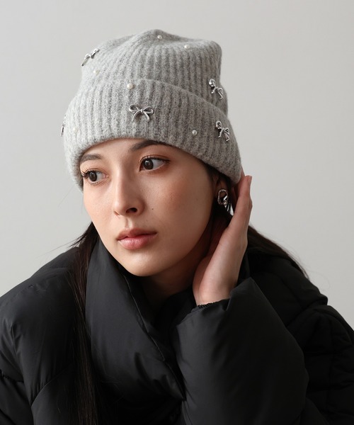 BLUEEAST(ブルーイースト)の「パールリボンニット帽(ニットキャップ/ビーニー・レディース・グレー/アイボリー/ブラック・FREE)」の8枚目の写真