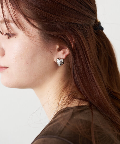 Actually（アクチュアリー）の「heart bijou style pierce（ピアス（両耳用）・レディース・ゴールド/シルバー・0）」の2枚目の写真