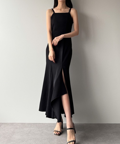 Louere（ルエレ）の「イレヘム深スリットマーメイドキャミワンピース[高身長サイズMT/低身長サイズS有り]（ワンピース・レディース・チャコール/ブラウン/ブラック/アイボリー/グレイッシュベージュ・MT/SMALL/MEDIUM/LARGE/X-LARGE）」の6枚目の写真