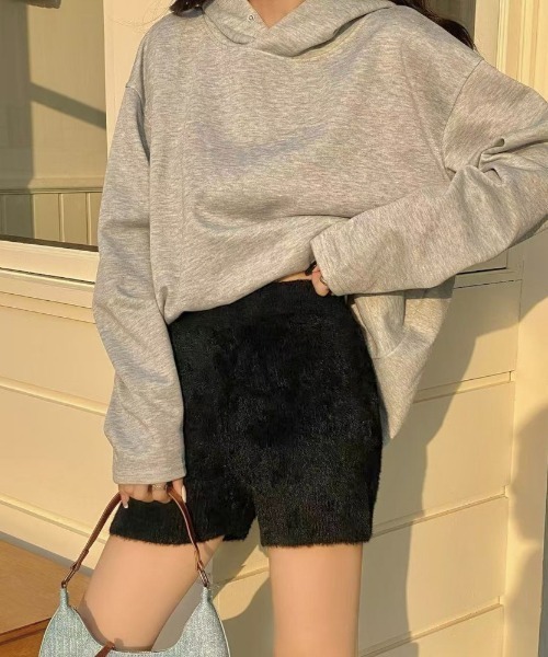 LADY LIKE(レディライク)の「ふんわりシャギーニットショートパンツ(その他パンツ・レディース・ブラック/ライトベージュ/ホワイト・M)」の12枚目の写真
