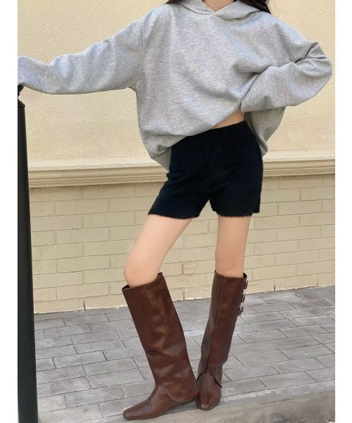 LADY LIKE(レディライク)の「ふんわりシャギーニットショートパンツ(その他パンツ・レディース・ブラック/ライトベージュ/ホワイト・M)」の15枚目の写真