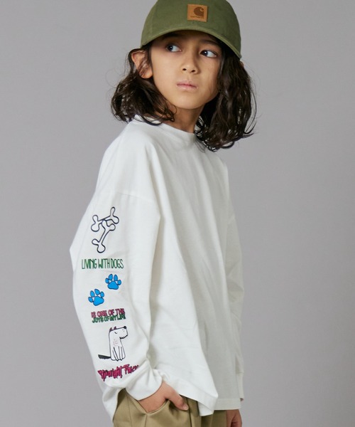 PAIRMANON STREET（ペアマノンストリート）の「【PAIRMANON STREET】袖 オリジナル プリント 長袖 Tシャツ トップス（Tシャツ/カットソー・キッズ・ホワイト/ホワイト系その他/ホワイト系その他3/グリーン/ブラック/ブラック系その他2/ホワイト系その他2/ブラック系その他/ブラック系その他3/オレンジ/ベージュ・100/110/120/130/140/150/160/90）」の2枚目の写真