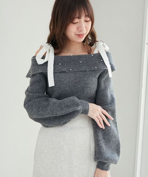 MAJESTIC LEGON（マジェスティックレゴン）の「ビジューオフショルニット（ニット/セーター・レディース・グレー/チャコールグレー/アイボリー/ピンク・MEDIUM）」の16枚目の写真