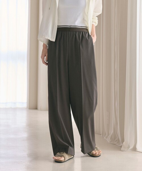 BEAUTY&YOUTH UNITED ARROWS(ビューティーアンドユースユナイテッドアローズ)の「ラインゴム ワイドパンツ -ウォッシャブル-(その他パンツ・レディース・コバルトブルー/モカ/ダークグレー・M/S/XS)」の4枚目の写真