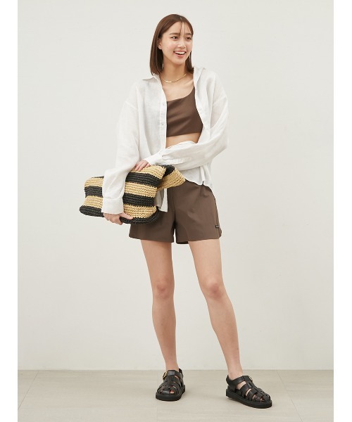 Mila Owen（ミラオーウェン）の「フレンチリネンオーバーサイズシャツ【手洗い可能】（シャツ/ブラウス・レディース・ブルー/ピンク/イエロー/ホワイト/ネイビー/チャコールグレー/ミント/クリーム・FREE）」の16枚目の写真