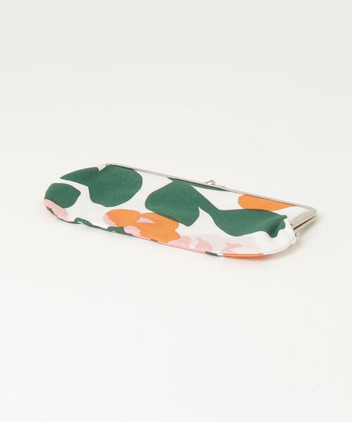 marimekko（マリメッコ）の「pieni Green G / Silmalasikukkaro pouch（ポーチ・レディース・モスグリーン・FREE）」の8枚目の写真