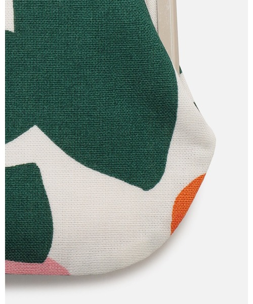 marimekko（マリメッコ）の「pieni Green G / Silmalasikukkaro pouch（ポーチ・レディース・モスグリーン・FREE）」の6枚目の写真
