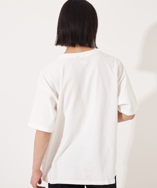 FRUIT OF THE LOOM(フルーツオブザルーム)の「USA HALF SLEEVE BIG T / Tシャツ / 半袖 / トップス / シンプル / カジュアル / 無地 / ユニセックス(Tシャツ/カットソー・メンズ・アイボリー/ホワイト・XL/L/M/S)」の4枚目の写真