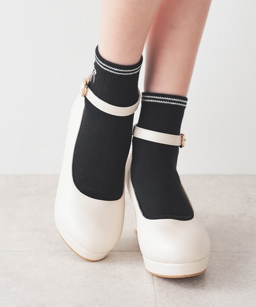 Honeys（ハニーズ）の「バックル２ｗａｙパンプス（パンプス・レディース・ブラック/アイボリー/パープル系その他/モカ・22.5/24.5/23.5/24.0/23.0）」の6枚目の写真