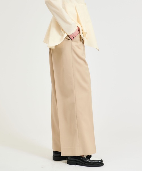 ESTNATION(エストネーション)の「ESTNATION / ウールドスキン タックワイドパンツ(その他パンツ・レディース・ベージュ/ネイビー・36/38)」の8枚目の写真
